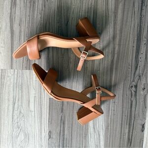 Naturalizer Tan Block Heel Sandals
